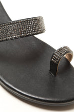 Load image into Gallery viewer, Lalla flat diamante toe post sandal
