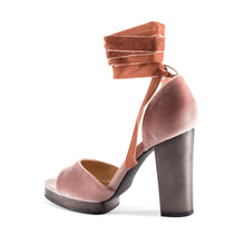 Load image into Gallery viewer, Christina Block Heel Platform With Bow