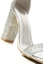Load image into Gallery viewer, Saffron ladies block heel open toe ankle strap sandal