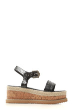 Load image into Gallery viewer, Studded detail cork flatform