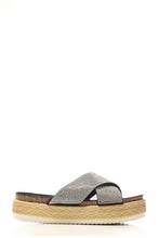 Load image into Gallery viewer, Ayla diamante flatform sandal
